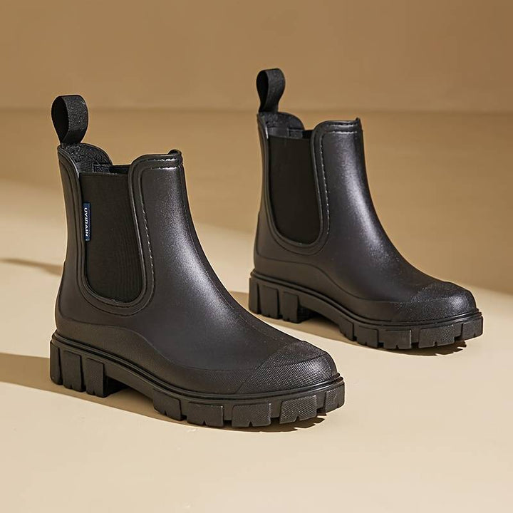 EVELYN CHELSEA BOOTS